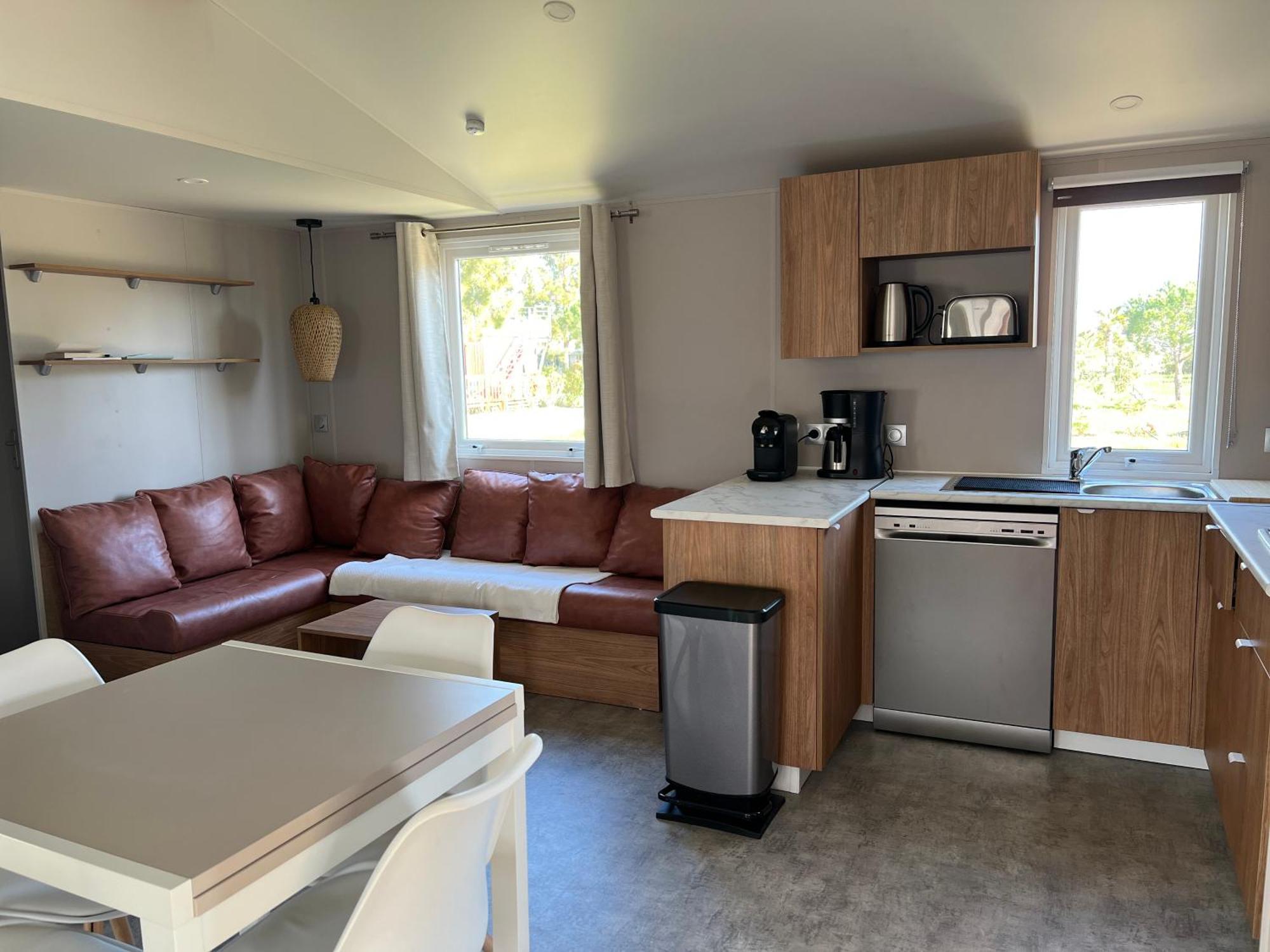 Mobil Home Neuf 6 P Climatise A Hyeres A 200 M De La Mer Dans Camping 4 Etoiles Екстер'єр фото